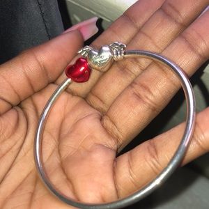 A womens pandora bracelet